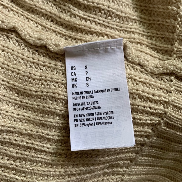 American Eagle - V-Neck Sweater - Picture 4 of 4